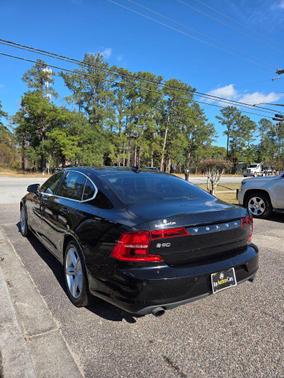 2018 Volvo S90 T5 Momentum