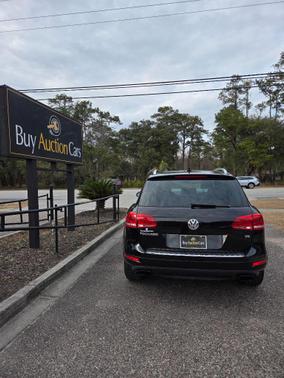 2011 Volkswagen Touareg VR6 Sport