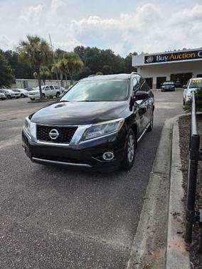 2016 Nissan Pathfinder SV