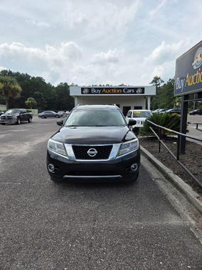2016 Nissan Pathfinder SV