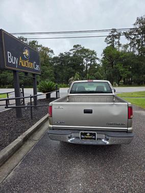 2000 Chevrolet S-10 Base