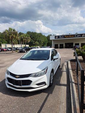 Summit White 2017 Chevrolet Cruze LS