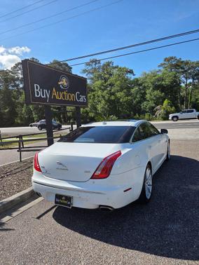 Polaris White 2014 Jaguar XJ Base