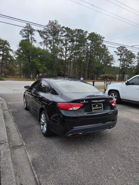 2016 Chrysler 200 S