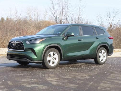 2023 Toyota Highlander L