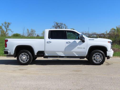 Summit White 2023 Chevrolet Silverado 3500 High Country