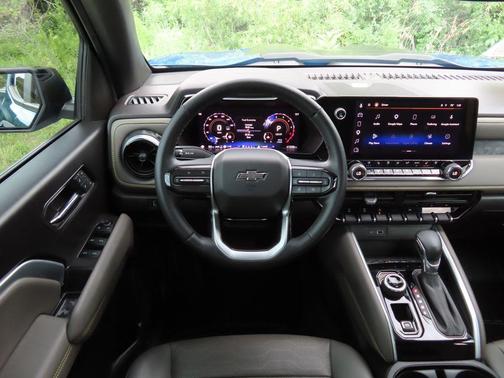 Glacier Blue Metallic 2023 Chevrolet Colorado ZR2