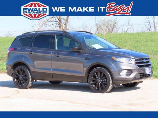 Magnetic Metallic 2018 Ford Escape SE