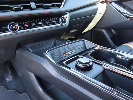 Mosaic Black Metallic 2026 Chevrolet Equinox RS