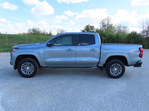 Sterling Gray Metallic 2024 Chevrolet Colorado LT