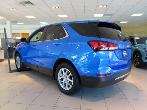 Rip Tide Blue 2024 Chevrolet Equinox LT