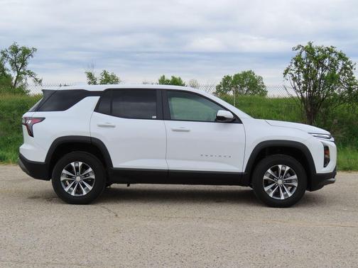 Summit White 2026 Chevrolet Equinox LT