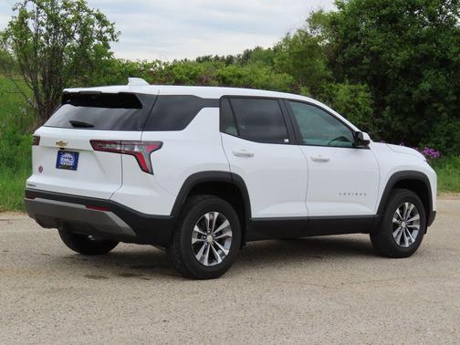 Summit White 2026 Chevrolet Equinox LT