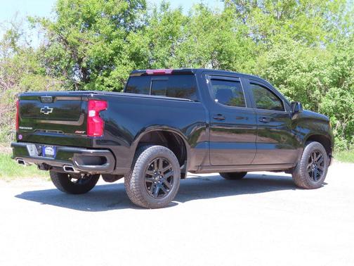 Black 2022 Chevrolet Silverado 1500 RST