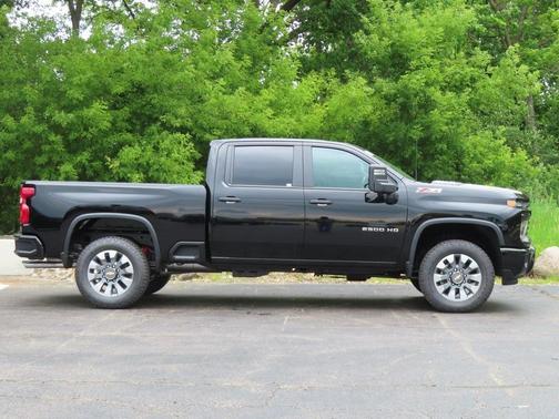 2025 Chevrolet Silverado 2500 Custom