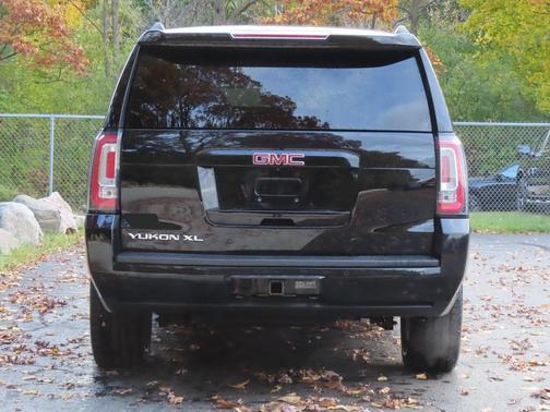 2018 GMC Yukon XL SLT