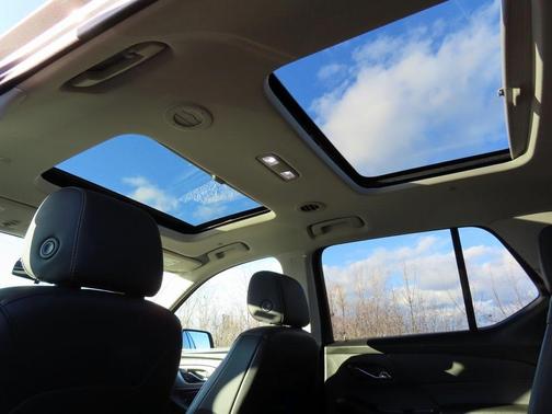 2021 Chevrolet Traverse RS