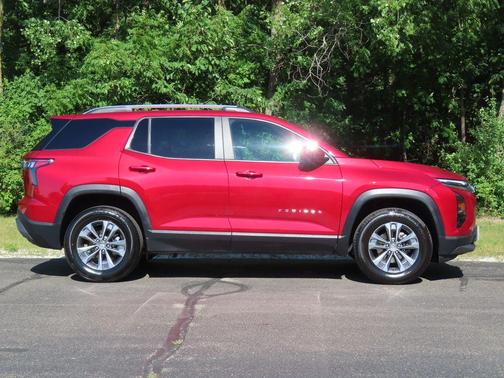 Radiant Red 2025 Chevrolet Equinox LT