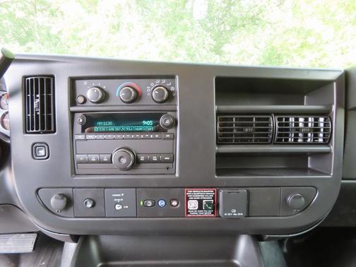2025 Chevrolet Express 3500 Work Van