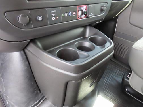 2025 Chevrolet Express 3500 Work Van