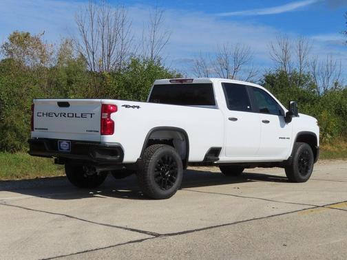 2026 Chevrolet Silverado 2500 Custom