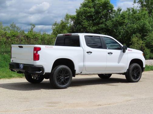 Summit White 2026 Chevrolet Silverado 1500 LT Trail Boss