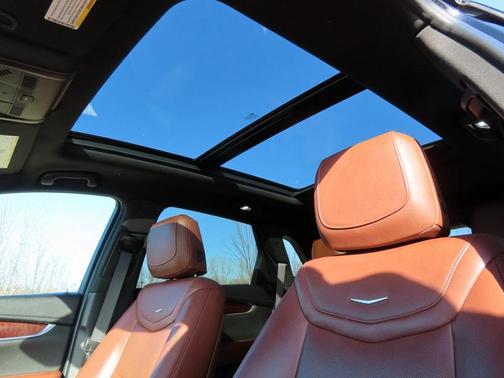 2023 Cadillac XT5 Sport