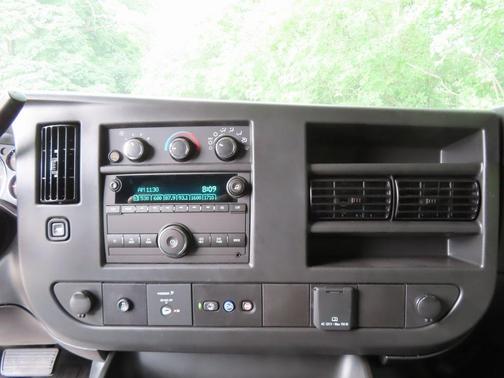 2025 Chevrolet Express 2500 Work Van