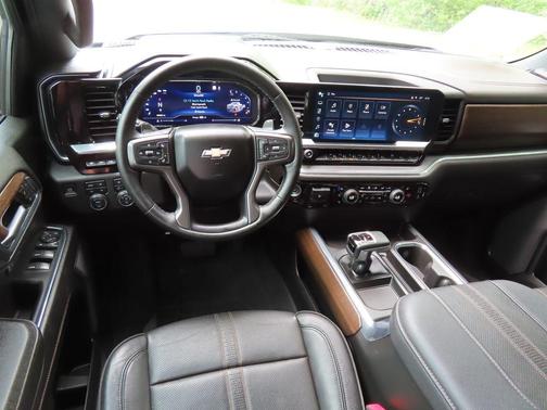 Black 2023 Chevrolet Silverado 1500 High Country