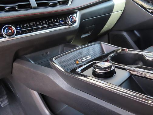 Mosaic Black Metallic 2026 Chevrolet Equinox RS