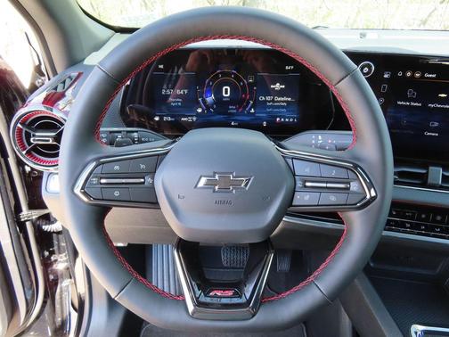 Mosaic Black Metallic 2026 Chevrolet Equinox RS