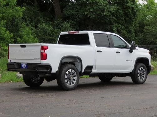 2025 Chevrolet Silverado 2500 Custom