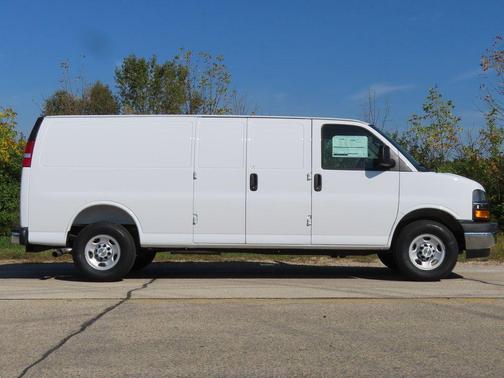 Summit White 2025 Chevrolet Express 2500 Work Van