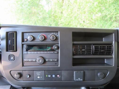 2025 Chevrolet Express 2500 Work Van