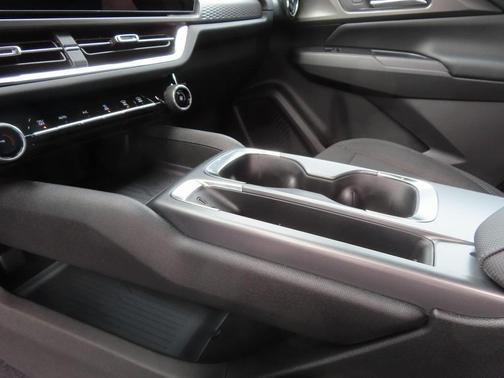 2026 Chevrolet Equinox EV LT 1