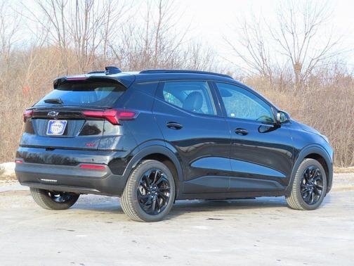 Mosaic Black Metallic 2027 Chevrolet Bolt RS