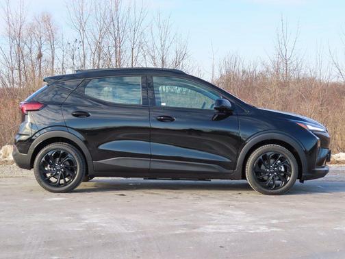 Mosaic Black Metallic 2027 Chevrolet Bolt RS