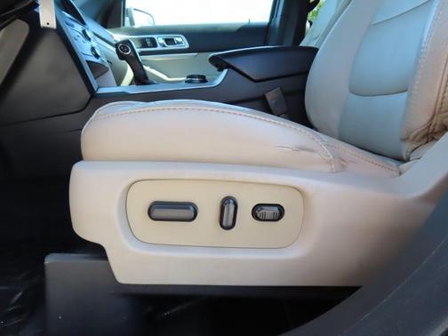 Bronze 2015 Ford Explorer XLT