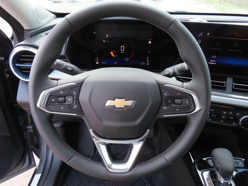 Sterling Gray Metallic 2026 Chevrolet Trax LT