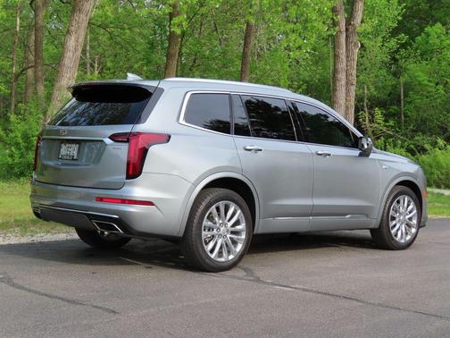 Silver Metallic 2024 Cadillac XT6 Premium Luxury AWD
