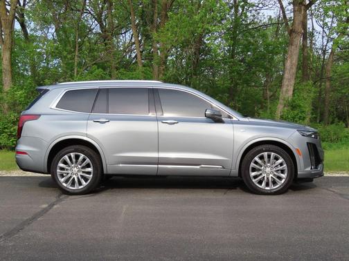 Silver Metallic 2024 Cadillac XT6 Premium Luxury AWD