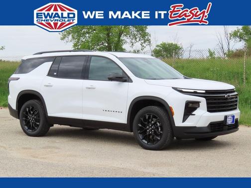 Summit White 2026 Chevrolet Traverse LT