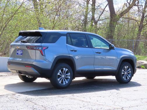 Sterling Gray Metallic 2026 Chevrolet Equinox LT