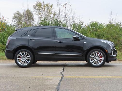 2022 Cadillac XT5 Sport