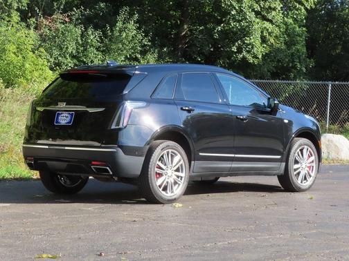 2022 Cadillac XT5 Sport