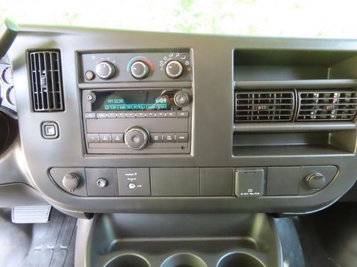 Summit White 2026 Chevrolet Express 2500 Work Van