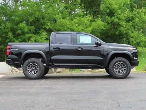 2025 Chevrolet Colorado ZR2