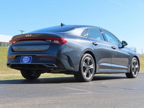 2022 Kia K5 EX