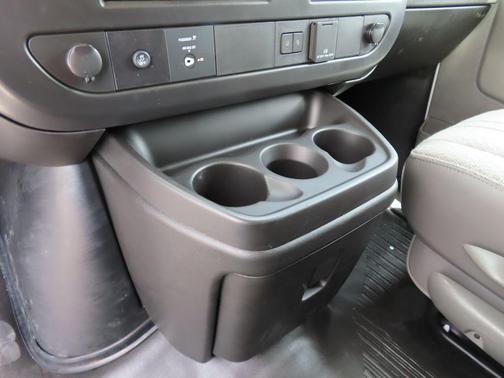 Summit White 2026 Chevrolet Express 3500 Work Van