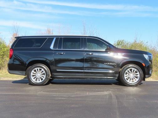 2021 GMC Yukon XL SLT